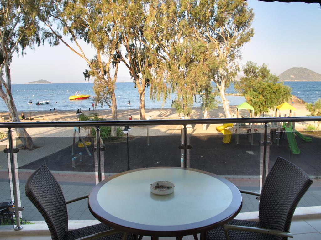 Sunset Beach Apartments Turgutreis Bilik gambar