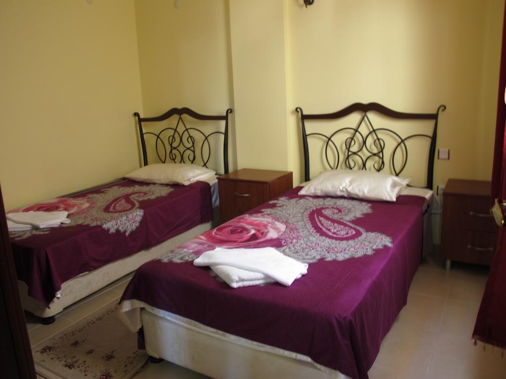 Sunset Beach Apartments Turgutreis Bilik gambar
